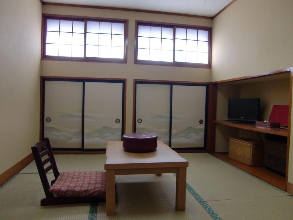 Готель Kikusuisou Annex Кусацу Номер фото